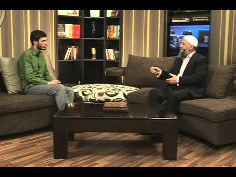 Fali pesë kohët e namazit mirëpo më vijnë mendime të këqija sikurse... - 127.4