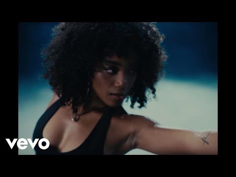 UMI - RIGHT/WRONG (Official Music Video)