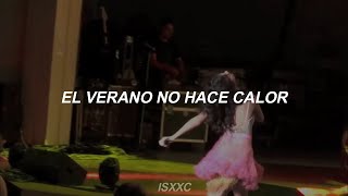 Selena Gomez &amp; The Scene - Summer&#39;s Not Hot (Traducción al Español)