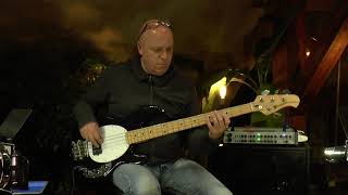 Video thumbnail for Music Man Stingray from 1979 presented by Vintage Guitar Oldenburg by Vintage Guitar Oldenburg