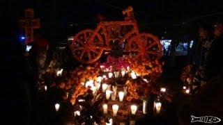 preview picture of video 'Noche de muertos en Tzintzuntzan 2012'