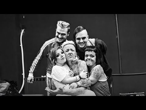 Только что! Фронтмен Little Big Илья Прусикин почтил память умершей экс-солистки. Спасибо за все