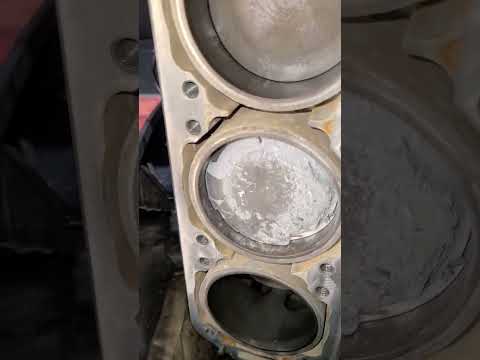 mercury outboard 2.5 rebuild