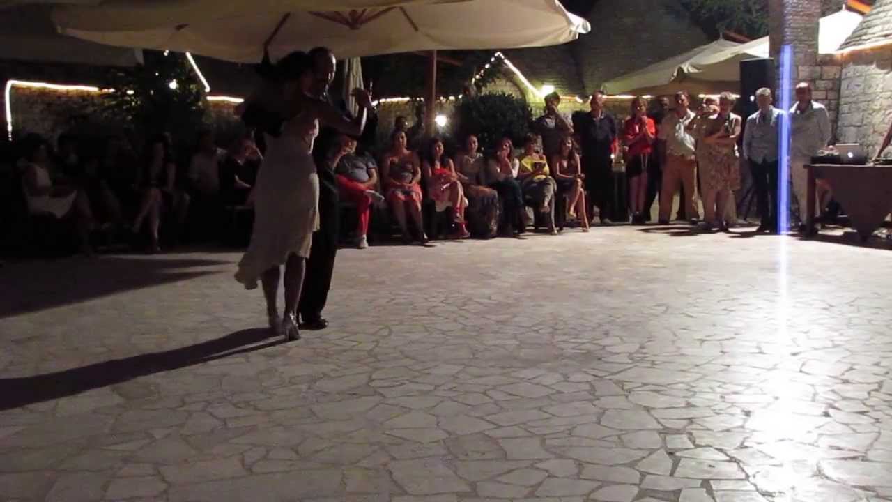 Ivo Ambrosi & Ilaria Caravaglio Tenuta Monacelle Fasano 4 8 2013 2-3