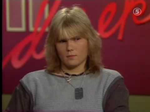 100 höjdare - 1982 Den livsfarliga hårdrocken i Sverige