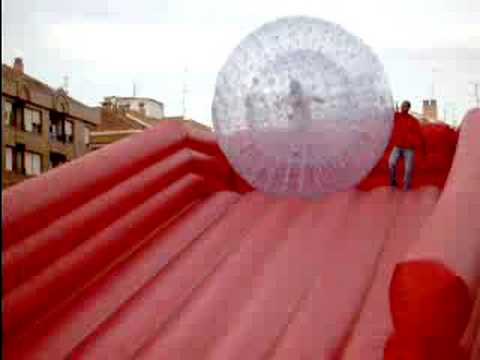 Rollerball  & Bola gigante 