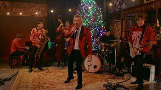 Jimmy Barnes - Rockin&#39; Around The Christmas Tree (Official Live Video)