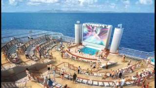 Five Minutes at Rainforest Cafe - Macaw