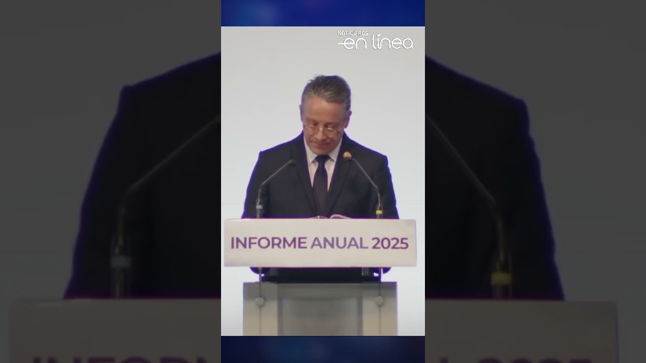 Fiscal se quiebra al agradecer a sus padres durante su informe