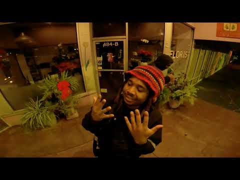 285 X 777 – I AINT TRIPPIN |