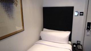 The Caesar Hotel,London ロンドン シーザー・ホテル