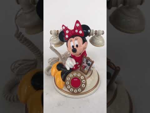 Video thumbnail for Minnie Toy Phones