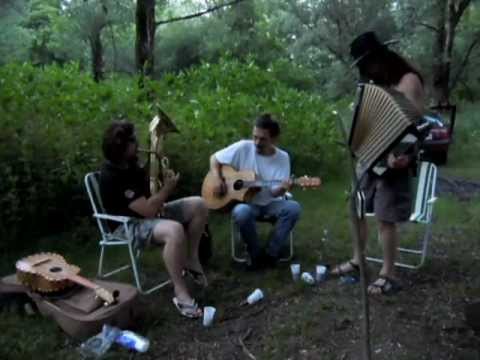 BaŽin BoYz - Nede mi več rasla