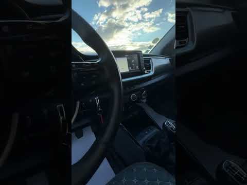 фото kia stonic stonic 0