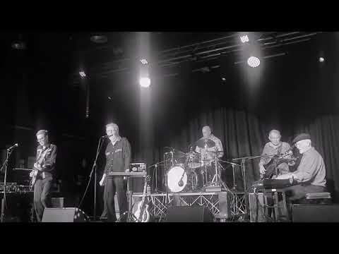 THE CADILLAC KINGS • BETTY LOU BROKE OUTA JAIL 🎶 (229 London)