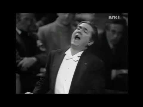 Luciano Pavarotti talks about Giuseppe Di Stefano