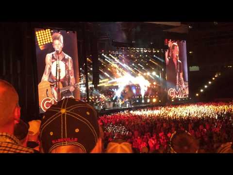 Florida Georgia Line - Sippin' On Fire - CMA Fest 2015