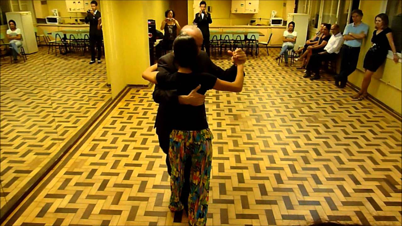 CINTIA ROSA & TONO GALLESIO Bailan:"Indio Manso" con la orquesta  del maestro CARLOS DI SARLI