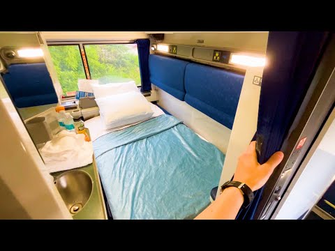 🇺🇸Trying the America's Most Expensive Sleeper Compartment (New York→Chicago) | Amtrak Viewliner