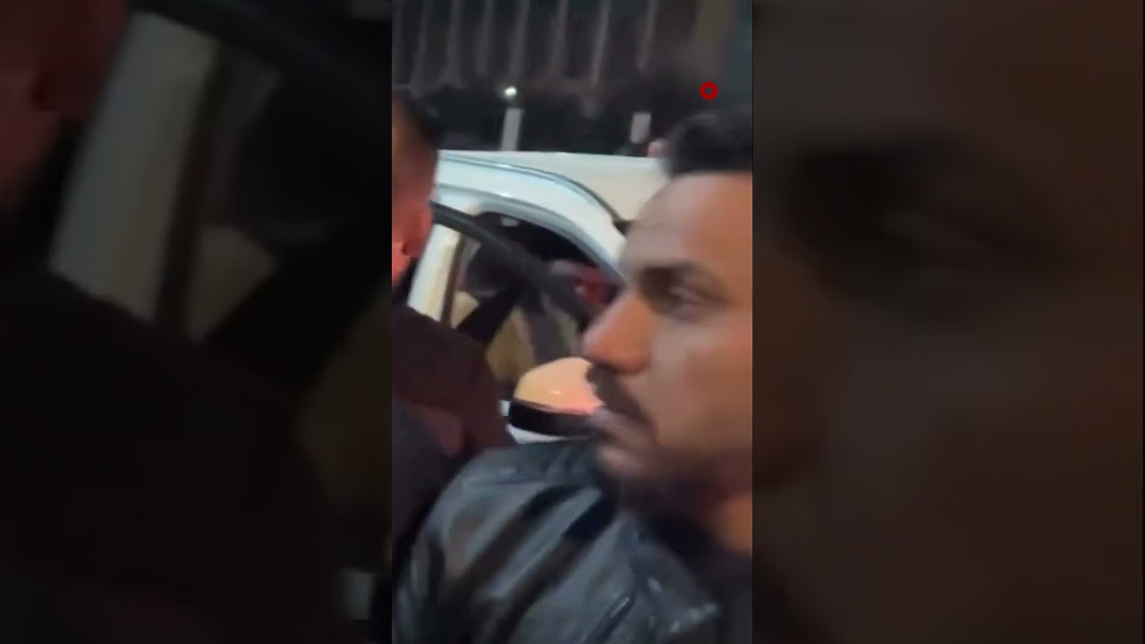 فيديو | الصدر يحضر مجلس عزاء السيد هادي شقيق المرجع علي السيستاني في النجف