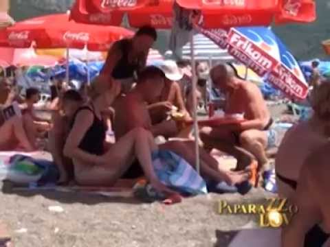 Era Ojdanić prodaje kukuruz na plaži