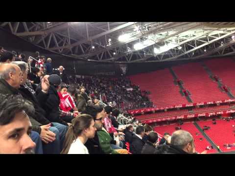 Afición del Real Zaragoza antes del partido en San Mames (7 de Diciembre de 2015)