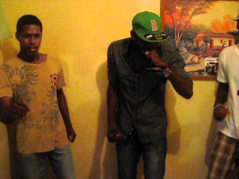 El Negro Del Manbo-La Moto (Que Maldita Cura)(Casi Official Video)