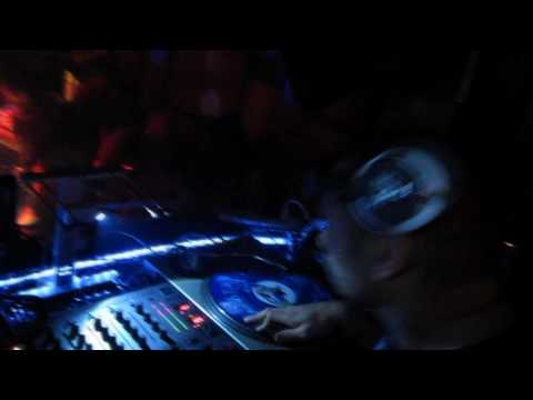 Dj Flipside Live from Clybourne at University of Illinois