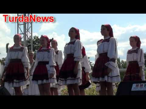 "Fiii Satului" La Luna: Premierea cuplurilor de 50 de ani si spectacol folcloric