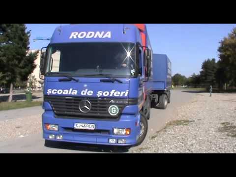 Mersul cu spatele în linie dreaptă și în curbă, autocamion și remorcă