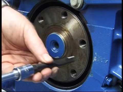 IGSPL - How to replace teh front oil seal on a Perkins 2000 series engine IGSPL - How to replace teh front oil seal on a Perkins 2000 series engine