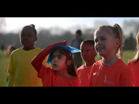 Ted Lasso S02E01 - Goodbye Earl - Coach Kent