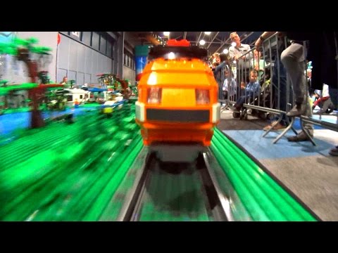 Horizon Express on huge Lego City layout