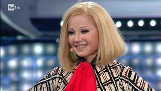 Antonella Elia è Raffaella Carrà: &quot;Chissà se va&quot; - Tale e Quale Show 28/09/2018
