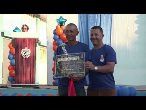 Reconocen a trabajadores eléctricos en Isla de la Juventud