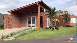 Vídeo 30 — Casa em Condomínio 4 Dormitório(s) Bairro Malibu B