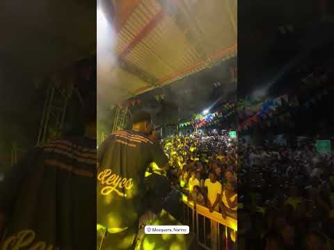 @JohnBugzSerna Vía Historia De IG, @topboytgr En Su Reciente Concierto, (AY QUE DICHA)