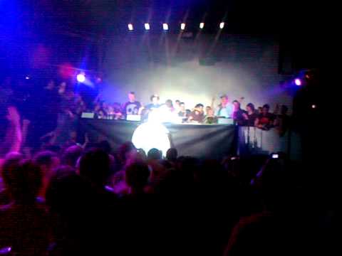 High Contrast Roxy Prague