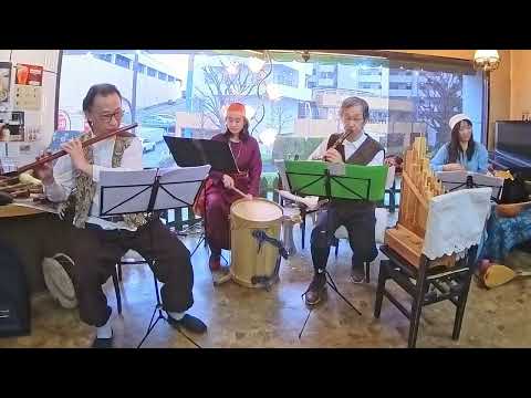 Correno multi cani （犬の群れが走る）