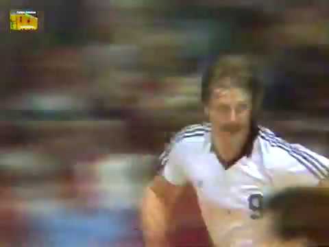 Hay que descubrirse ante Wunderlich. Copa de Europa 1982/83. Gummersbach-FCBarcelona. Semifinal-Ida