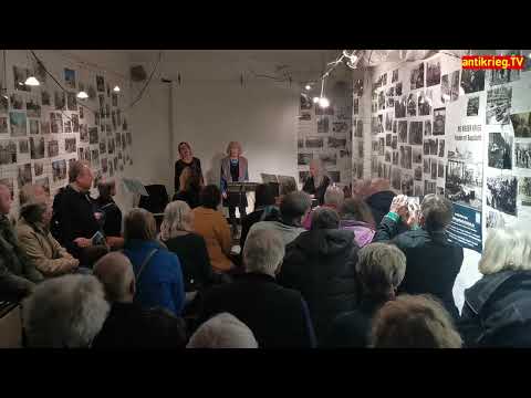 Lieder, Texte für den Frieden, Jutta Kausch & Christa Weber, Klavier Stefanie Rediske, Anti-War Café