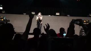 Gareth Emery &amp; Roxanne Emery - Soldier &amp; Fix You (Live @ Los Angeles Hollywood Palladium)