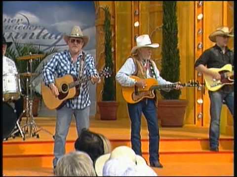 download lagu mp3 mp4 Nashville Truck Stops, download lagu Nashville Truck Stops gratis, unduh video klip Nashville Truck Stops