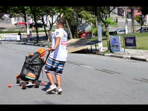 Marcos Rossi descendo a ladeira do BEST com Sérgio Pato 02