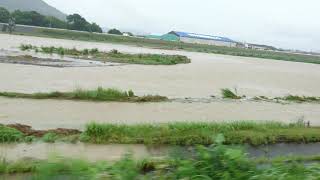 西日本豪雨で普段あまり水のない川が・・・