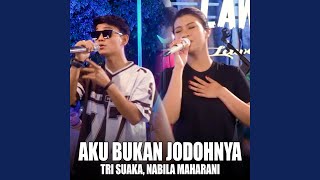 Download lagu Aku Bukan Jodohnya (Live Ngamen) mp3