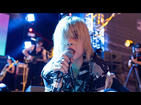 WAAX - Most Hated Girl [Live at UNIFY Forever]