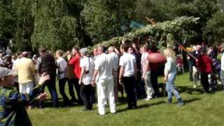 preview picture of video 'Raising of Midsummer pole/Maypole'
