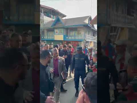 इलाममा पनि बालेनको क्रेज उ-ग्र, काँग्रेस एमालेका क-ट्टर समर्थक पनि बालेनलाई हेर्न तछा-डम-छाड गर्दै