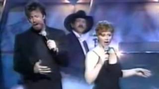 Reba and Brooks &amp; Dunn – If You See Her, If You See Him (Live)